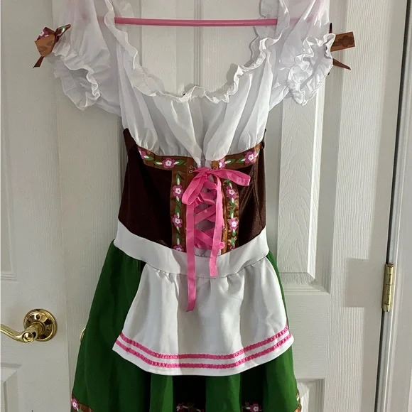 Leg Avenue Gretchen Oktoberfest Costume - Size Large - Picture 5 of 10